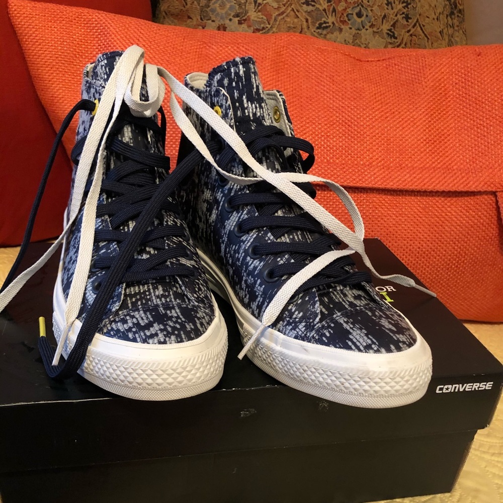 Converse high tops - Picture 1 of 8